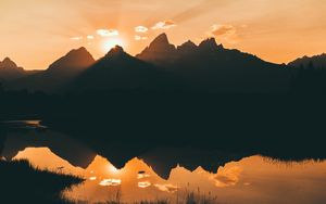 Preview wallpaper mountains, water, sunset, reflection, sunlight, sky