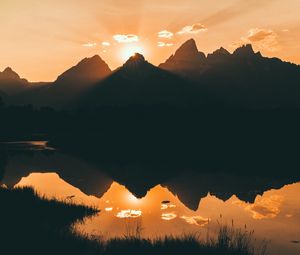 Preview wallpaper mountains, water, sunset, reflection, sunlight, sky