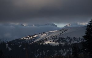 Preview wallpaper mountains, winter, clouds, sky, snow, trees