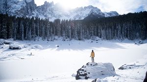 Preview wallpaper mountains, winter, man, travel