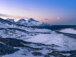 Preview wallpaper mountains, winter, snow, sea
