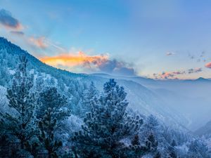 Preview wallpaper mountains, winter, trees, snow, clouds