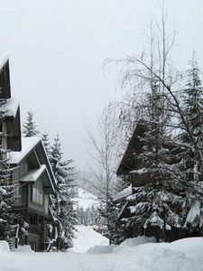 Preview wallpaper mounting skiing resort, houses, hotel