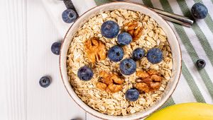 Preview wallpaper muesli, berries, honey, breakfast, bowl