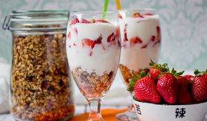 Preview wallpaper muesli, cereal, yogurt, berries, strawberries