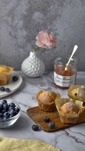 Preview wallpaper muffins, blueberries, berries, honey, dessert