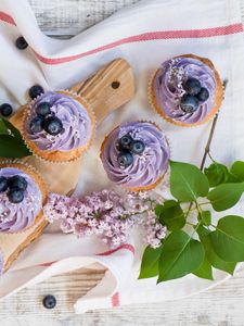 Preview wallpaper muffins, blueberry, cream, lilac