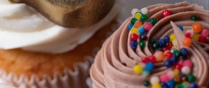 Preview wallpaper muffins, cupcakes, dessert, macro