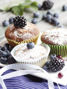 Preview wallpaper muffins, cupcakes, powder, berries