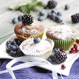 Preview wallpaper muffins, cupcakes, powder, berries