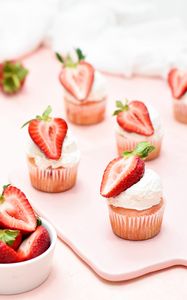 Preview wallpaper muffins, strawberries, berries, dessert, pink