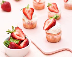 Preview wallpaper muffins, strawberries, berries, dessert, pink