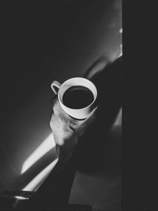 Preview wallpaper mug, hand, coffee, bw