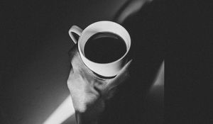 Preview wallpaper mug, hand, coffee, bw