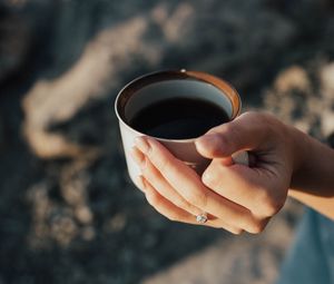 Preview wallpaper mug, hand, fingers, coffee, drink