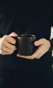 Preview wallpaper mug, hands, man, black