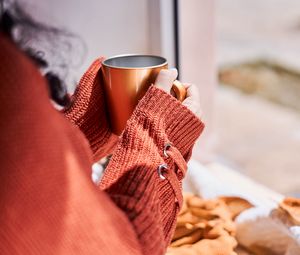 Preview wallpaper mug, hands, sweater, autumn, orange