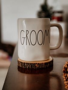 Preview wallpaper mug, inscription, groom, word