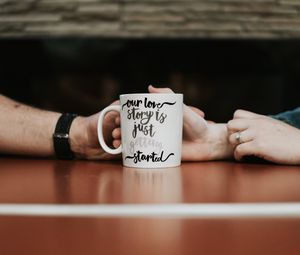 Preview wallpaper mug, inscription, text, hands, love