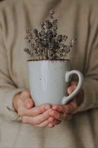 Preview wallpaper mug, lavender, flowers, hands