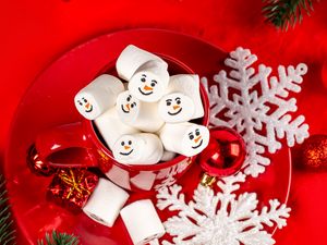 Preview wallpaper mug, marshmallow, snowflakes, balls, branches, christmas
