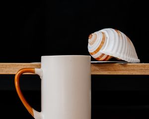 Preview wallpaper mug, shells, still life