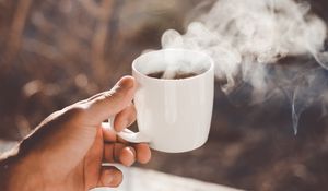 Preview wallpaper mug, steam, hand