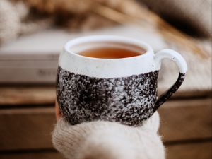 Preview wallpaper mug, tea, drink, hand