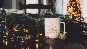 Preview wallpaper mug, tree, garland, decoration, new year, christmas