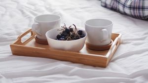 Preview wallpaper mugs, grapes, breakfast, bed