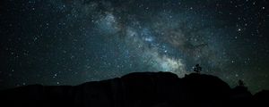 Preview wallpaper nebula, stars, hill, night