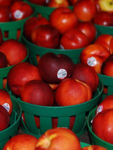 Preview wallpaper nectarines, fruit, baskets