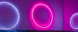Preview wallpaper neon, light, rings, wall, backlight