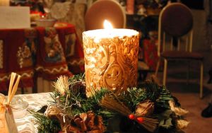 Preview wallpaper new year, christmas, candle, fire, table, cosiness