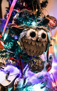 Preview wallpaper new year, christmas, christmas tree toy, owl