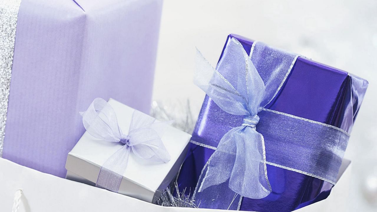 Wallpaper new year, christmas, gifts, white, lilac, bows