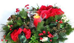 Preview wallpaper new year, christmas, holiday, wreath, needles, candle, buds