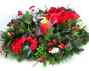 Preview wallpaper new year, christmas, holiday, wreath, needles, candle, buds