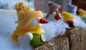 Preview wallpaper new year, christmas, holiday, snowmen, wool, balcony