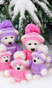 Preview wallpaper new year, christmas, needles, snow, bears, sitting, family