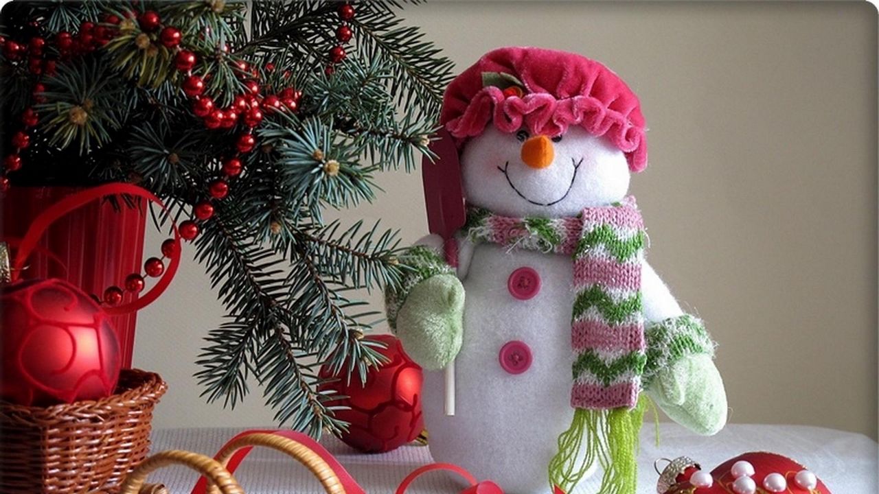 Wallpaper new year, christmas, snowman, branches, sleigh, christmas decorations