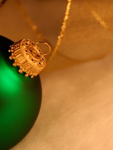 Preview wallpaper new year, christmas, sphere, toy, green