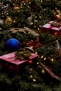Preview wallpaper new year, tree, gifts, decoration, garland