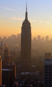 Preview wallpaper new york, dawn, fog, buildings, skyscrapers