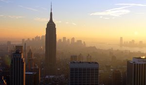 Preview wallpaper new york, dawn, fog, buildings, skyscrapers