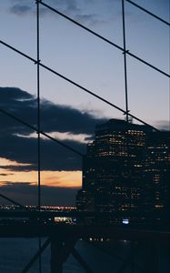 Preview wallpaper new york, night, building, mesh, bridge