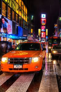 Preview wallpaper new york, night, taxi, pedestrian crossing