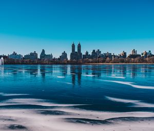 Preview wallpaper new york, usa, city, panorama, river, ice, shore