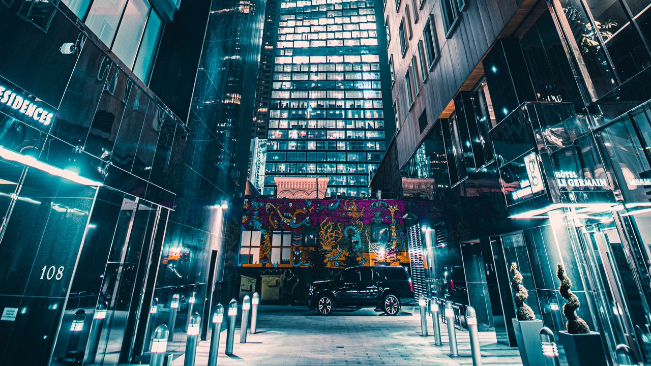 Wallpaper night city, buildings, car, glow