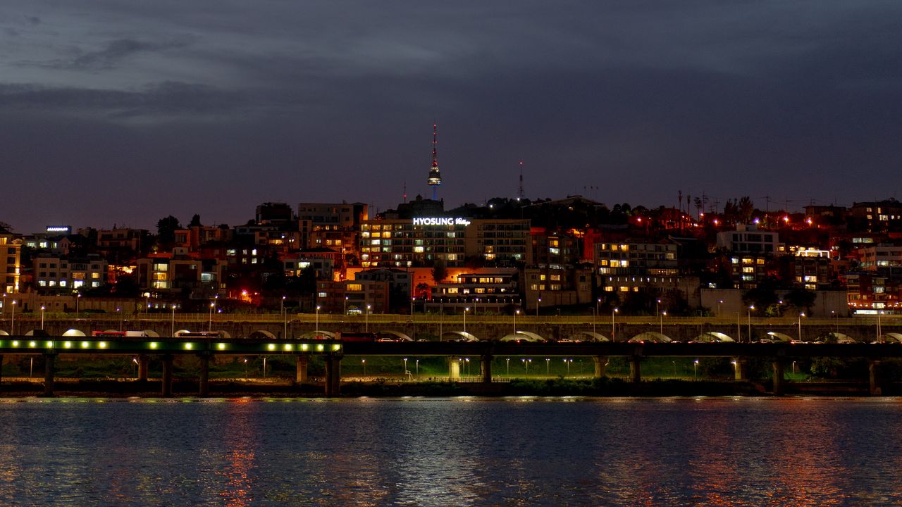 Wallpaper night city, buildings, lights, glare, night
